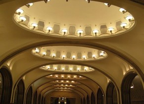 Потолки на станции Маяковская