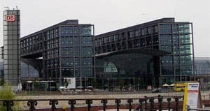 Конструкция берлинского вокзала с прозрачными потолками