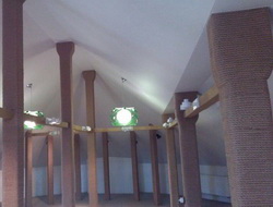 Потолок для мансарды колонны